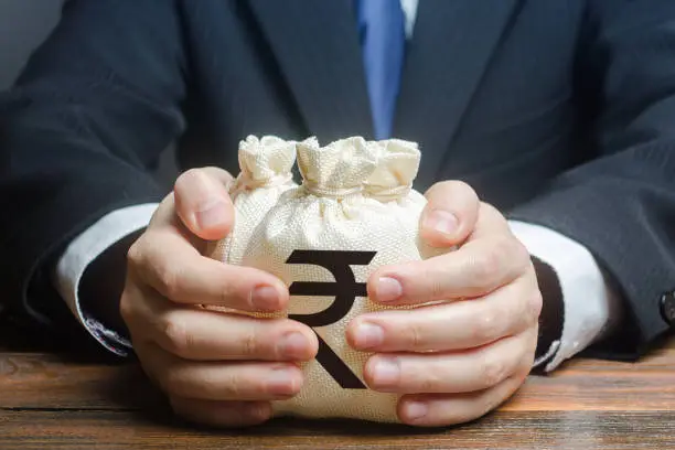 كيفية التعامل مع ديون الشركات والاستفادة من خدمات تحصيل الديون للشركات