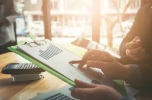 خدمات وكالات إدارة وتحصيل الديون